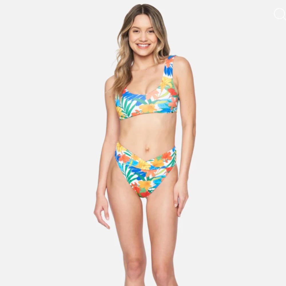 Hurley Beach Botanic Bikini Set 🌺 🏝️ - Picture 2 of 16